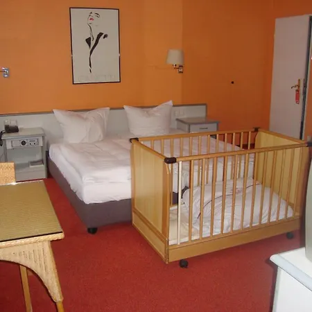 ホテル Marche Ost 3*